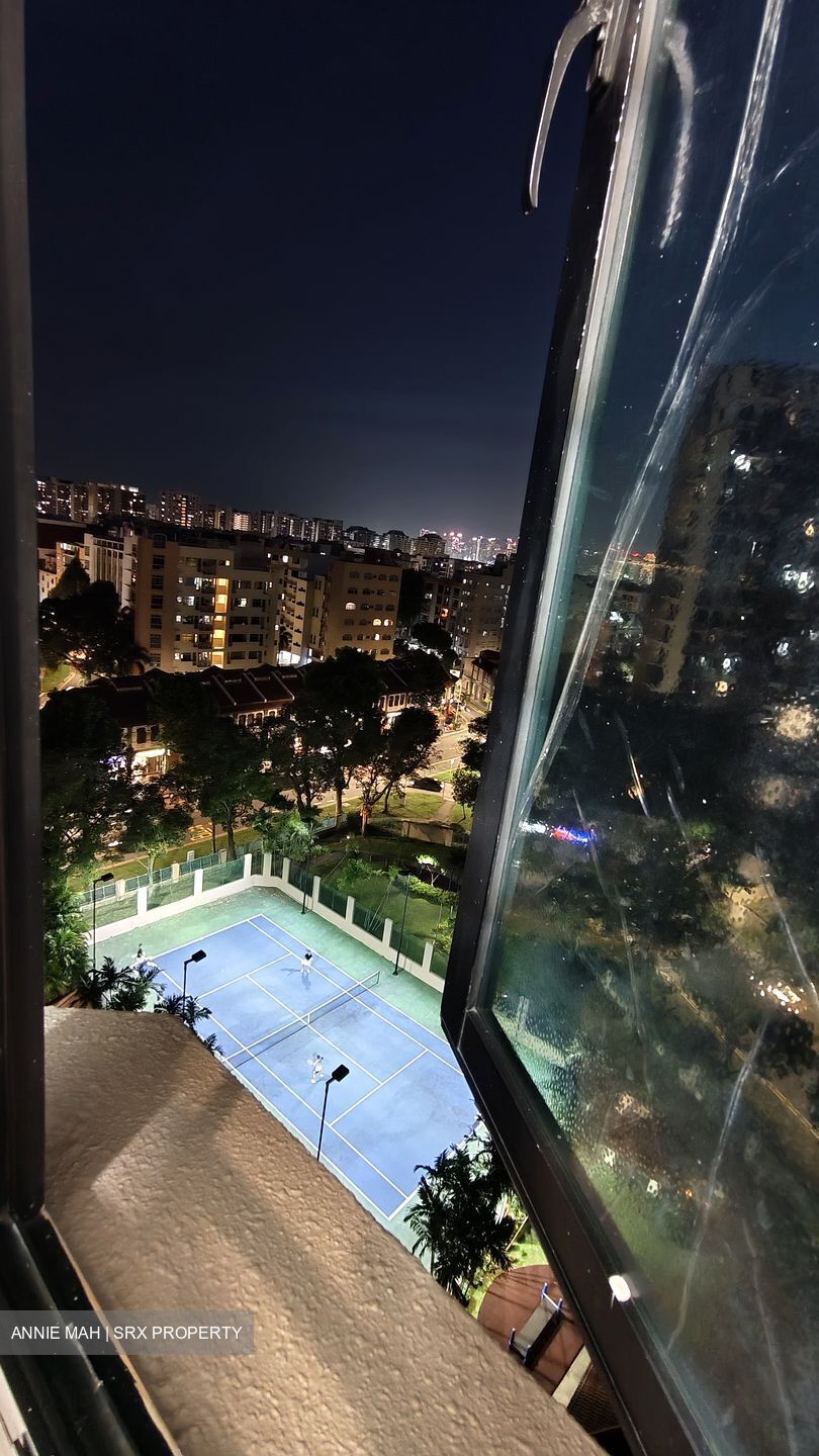 Simsville (D14), Condominium #578449301